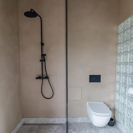 Hotel Ilmaveere Butiikhotell Ja Restoran Obinitsa