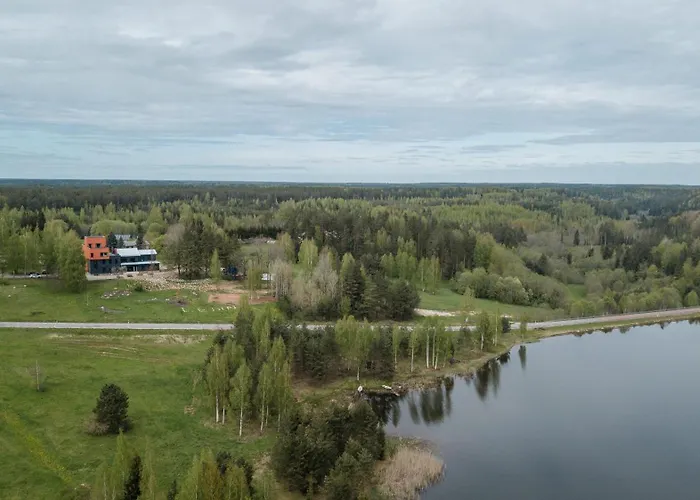 Ilmaveere Butiikhotell Ja Restoran فندق Obinitsa