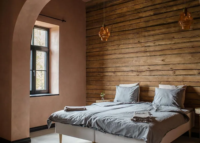 Ilmaveere Butiikhotell Ja Restoran Obinitsa