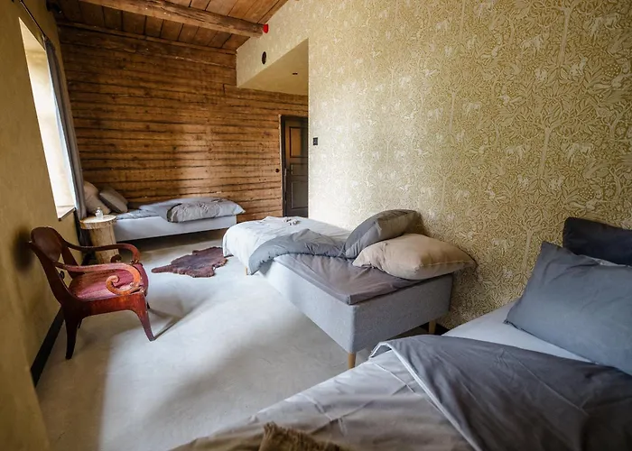 Ilmaveere Butiikhotell Ja Restoran Obinitsa