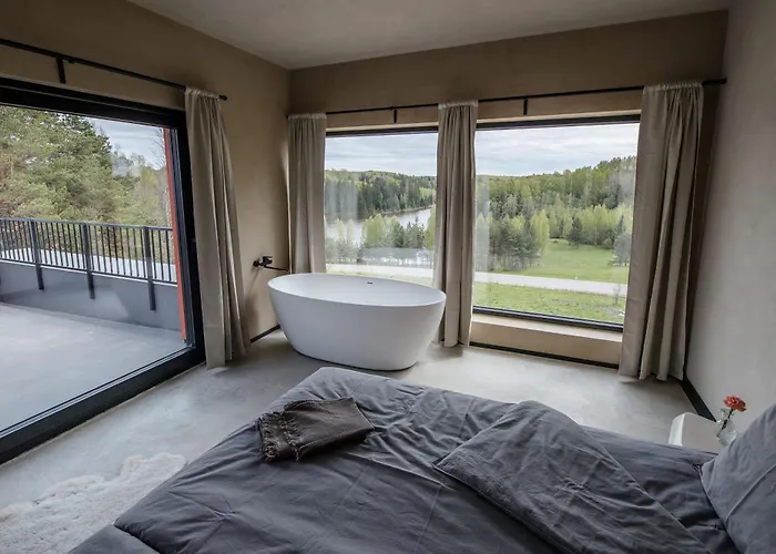 فندق Ilmaveere Butiikhotell Ja Restoran Obinitsa