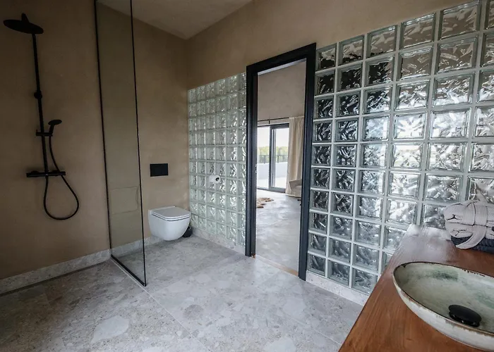 Ilmaveere Butiikhotell Ja Restoran * Obinitsa