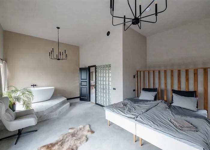 فندق Ilmaveere Butiikhotell Ja Restoran Obinitsa